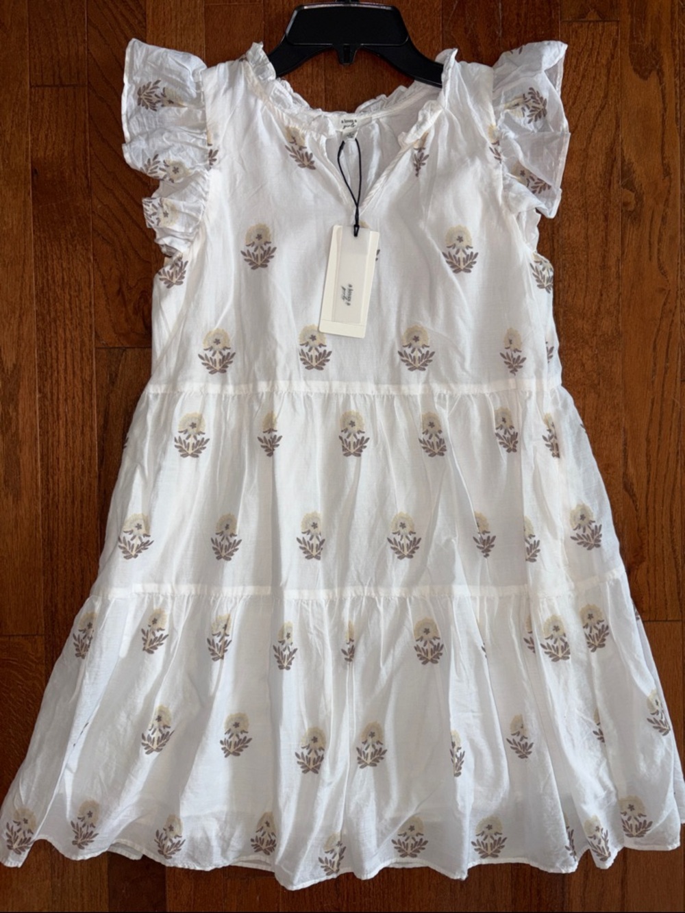 NWT A Loves A girls Lightweight  Cotton White Floral Motif Tiered Dress Large
